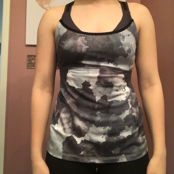 workout tank top - Picture 3 of 4